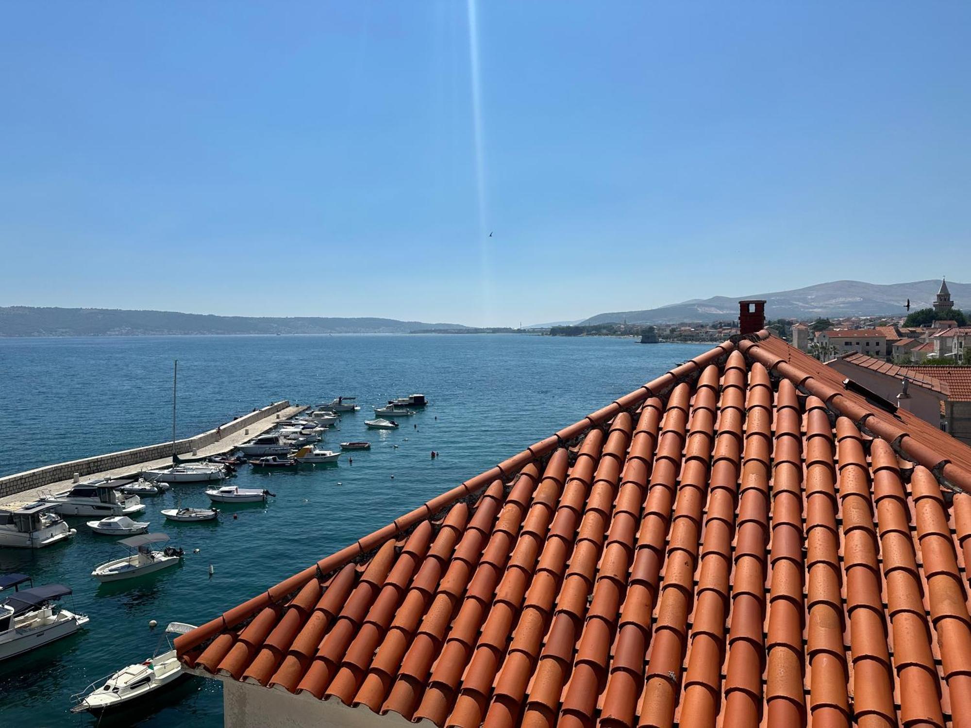 XIV Century Rooms Kaštela Eksteriør billede