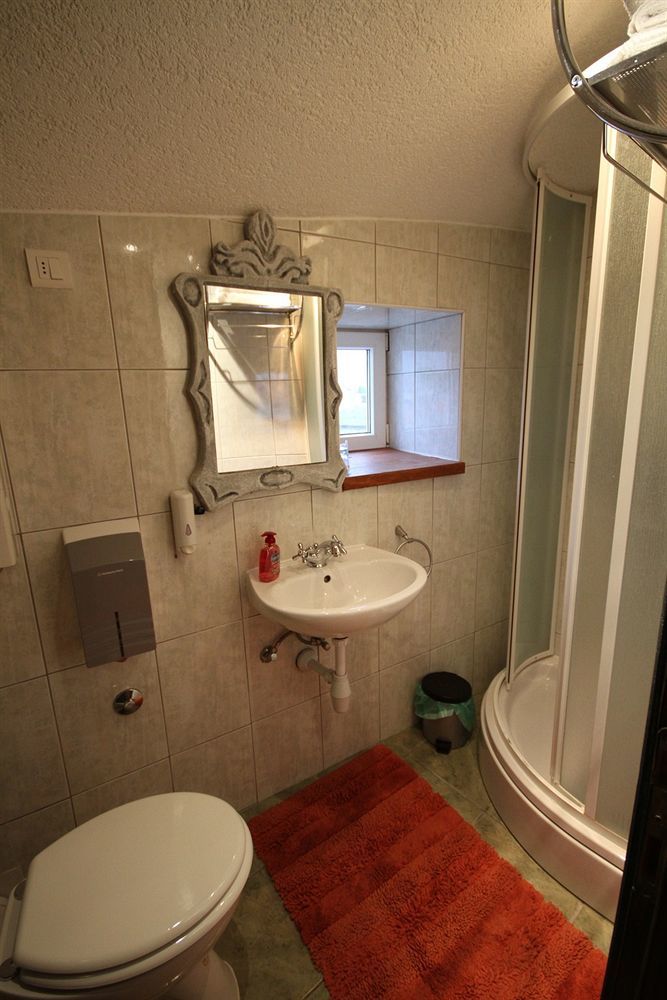 XIV Century Rooms Kaštela Eksteriør billede